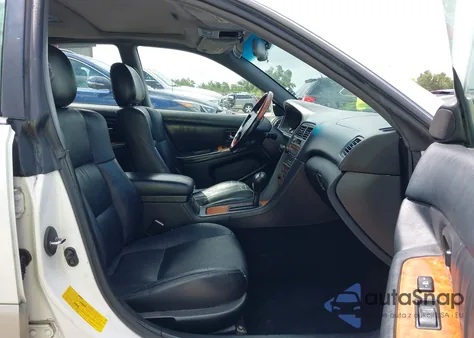 2001 Lexus Es 300 from USA, damaged, VIN JT8BF28G910312385